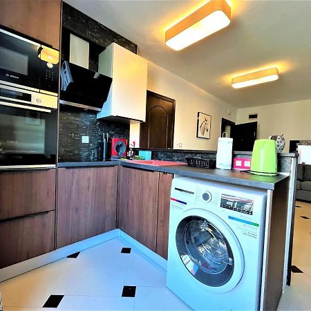 Botabara 312 Self Catering Beach Apartment Pomorie Exterior foto