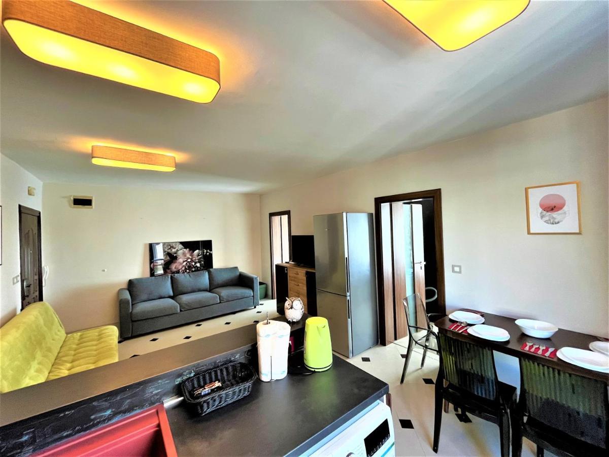 Botabara 312 Self Catering Beach Apartment Pomorie Exterior foto