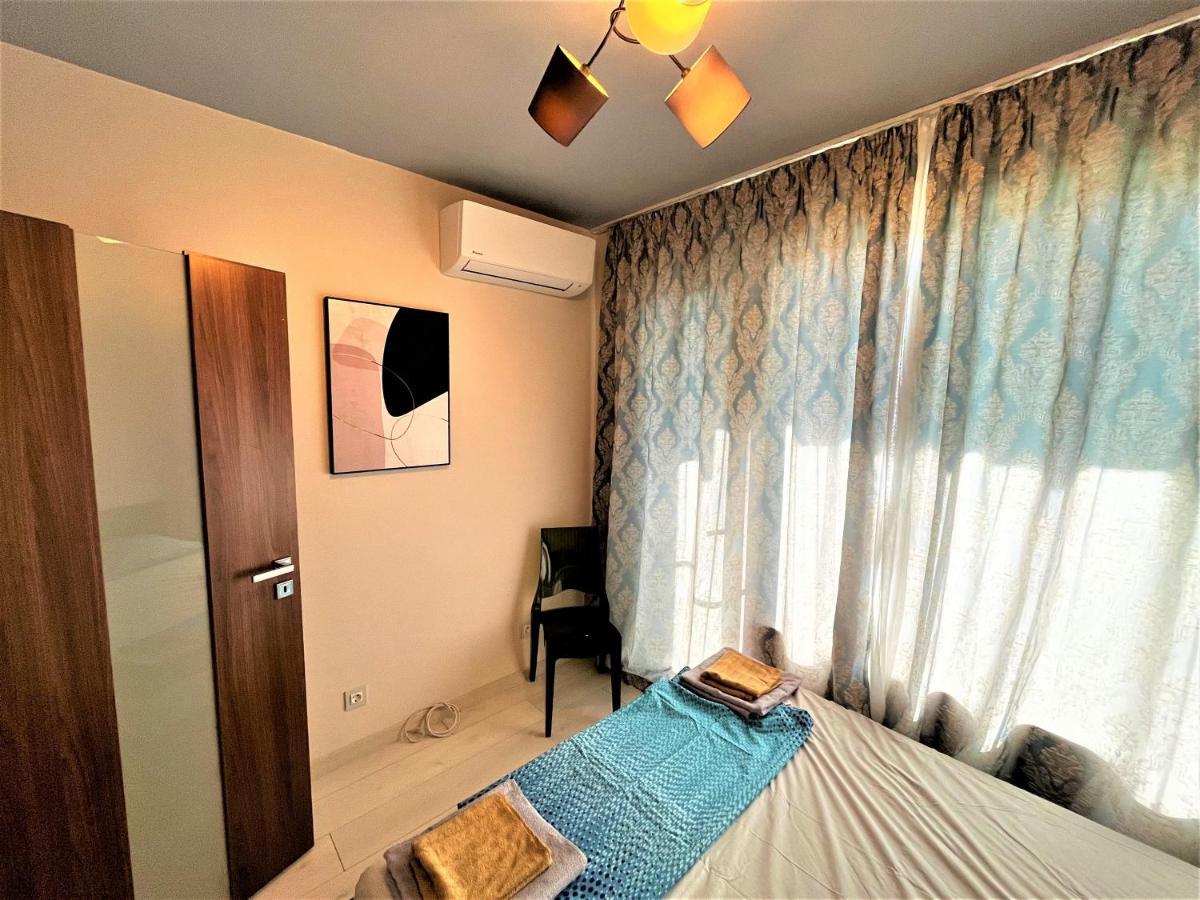 Botabara 312 Self Catering Beach Apartment Pomorie Exterior foto